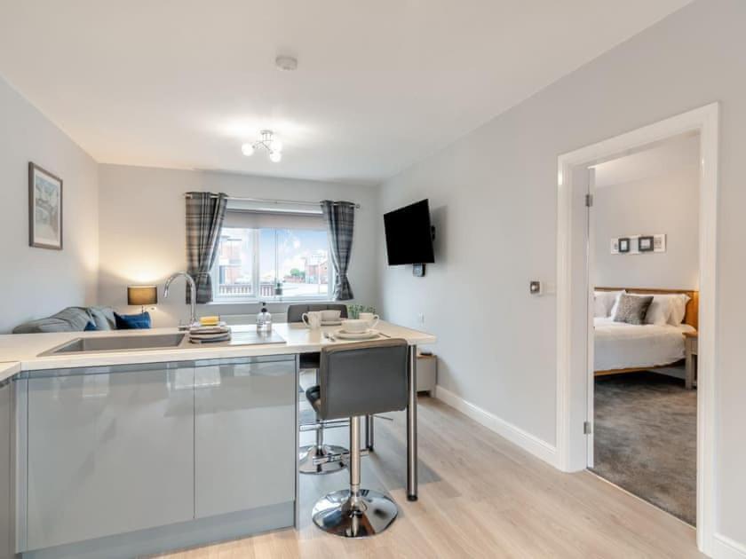 Madeline's View -a Smart And Modern 1 Bed With The Bonus Of A Large Driveway Parking Area Ferienhaus
